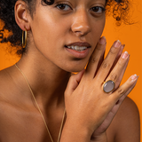 CASHMERE WEISSER RUNDER MOONSTONE RING 18K GELBGOLD