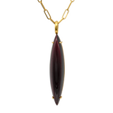 NAVETTE GRANAT ANHÄNGER IN 18K GELBGOLD