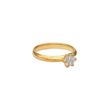 BANU TULIP DIAMANT VERLOBUNGSRING MIT SECHS KRAPPEN